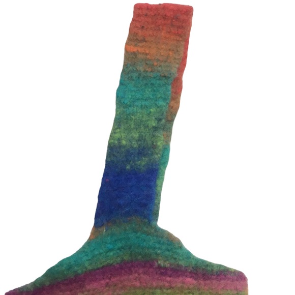 Artisan crafted Felted wool colour block Hobo bag - Picture 3 of 6